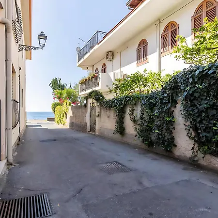 Casa Del Marinaio Nizza di Sicilia